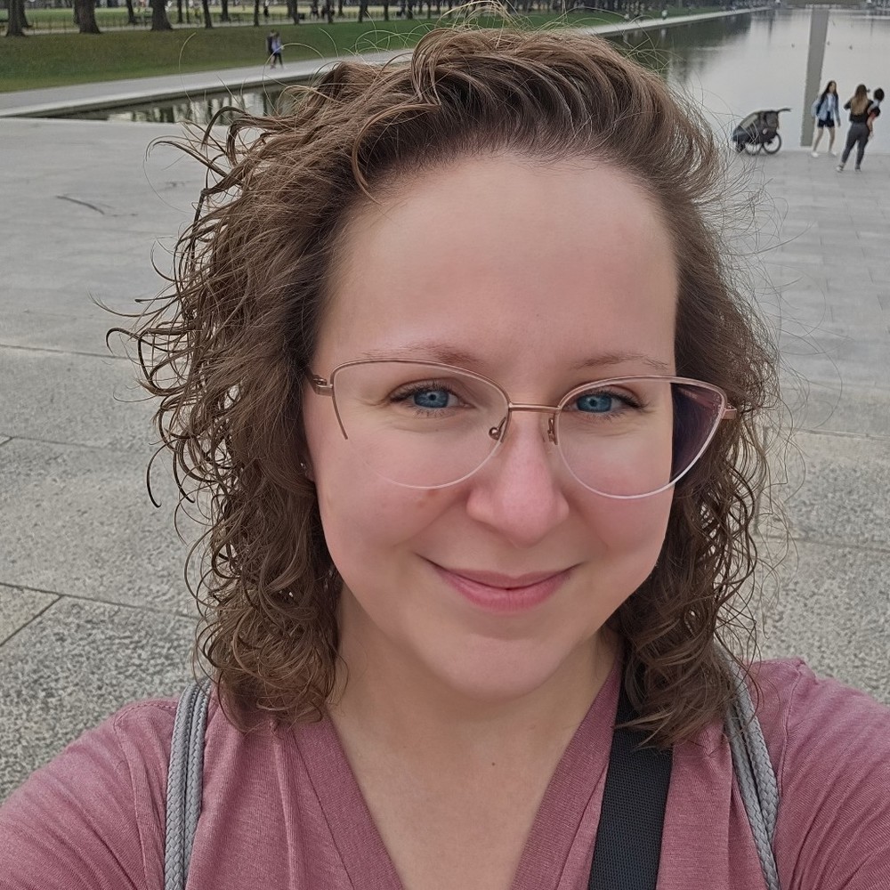 Meet your Posher, Stephanie